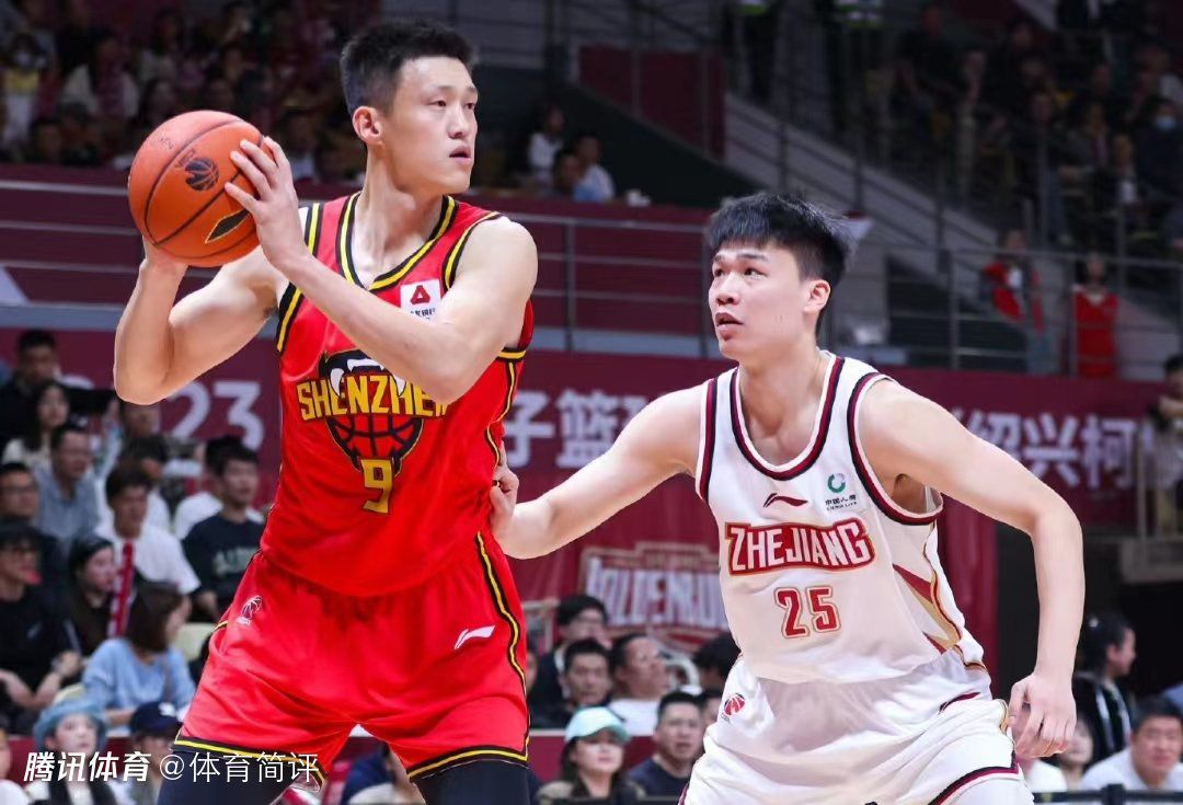 西甲-皇马1-0绝杀阿拉维斯纳乔染红巴斯克斯制胜西甲第18轮，皇马客场挑战阿拉维斯。